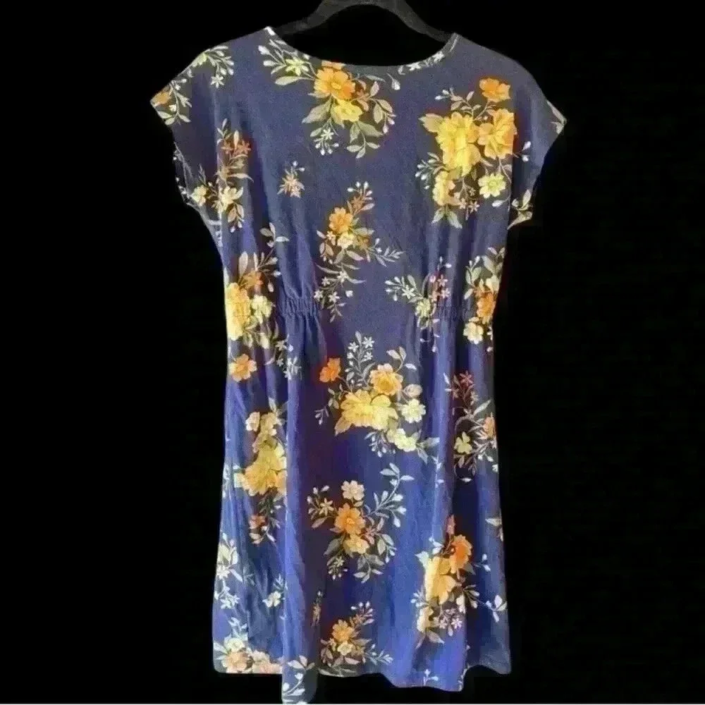 Old Navy Girls Knit Cinched Waist Dress. Size 18